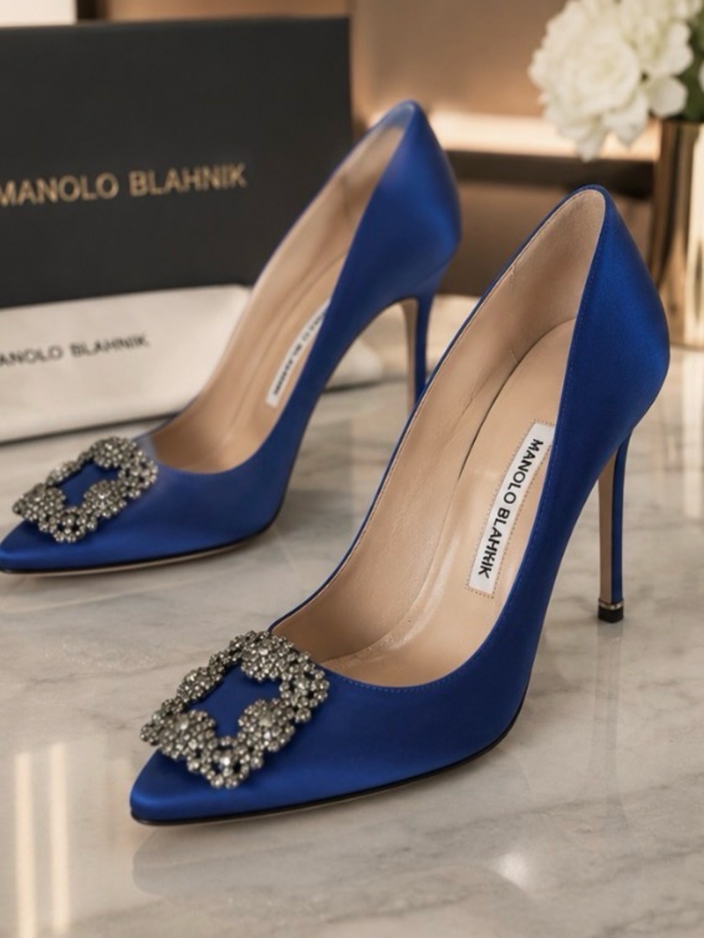MANOLO BLAHNIK HANGISI 90 – BLUE SATIN JEWEL BUCKLE PUMPS
